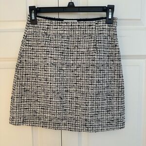 Tweed black and white skirt